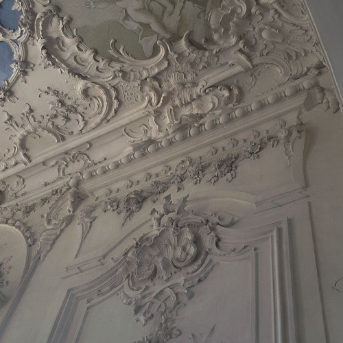 caught up w/luckey (prod. swish)