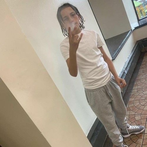 Stream Ndotspinalot-Red Light Freestyle.mp3 by shemagh | Listen online