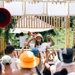 Roz @ The Tropical Roast [Sunday] - Meidum Festival 2024