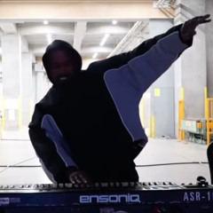 ye28