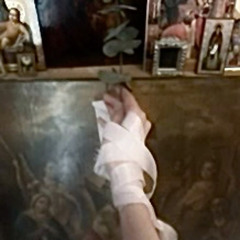ангел(The angel who became a ꧅)