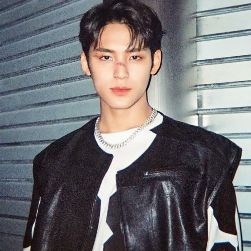 DJ ARING ARING MBAKAR GEDANG CAMPUR SAWI  DJ GULU PEDOT VIRAL TIKTOK TERBARU 2025 !.mp3