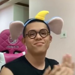 Thứ 4 Là Phải Lắc Lư #1