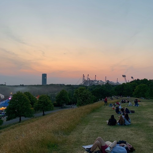 the first warm spring sunset and it's just getting chilly out (HOUSE)