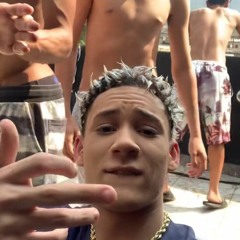 ✌🏽
