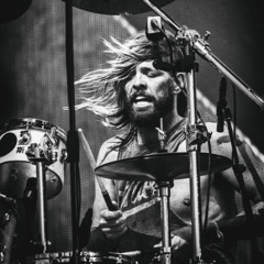Foo Fighters - Learning To Fly (re disco ver ''All of the Angels'' BOY in JOY reMix) back to 99