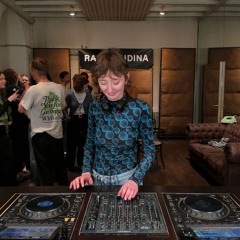 Anna Soto - Soundbüglerei | Radio Rudina