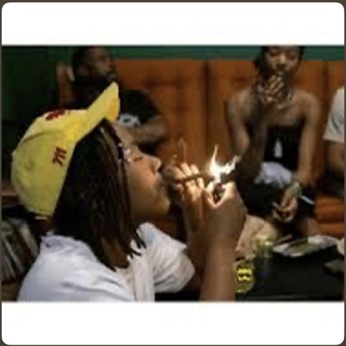 too much tobacco What is nicotine poisoning? nicotine can lead to nicotine poisoning (or nicotine toxicity). Symptoms of nicotine poisoning include: nausea dizziness vomiting diarrhoea These symptoms may require medical attention. More serious Too Much Tobacco, Too Few