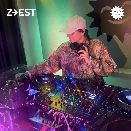 Techno travels - Zoozio Soundcloud podcast image for