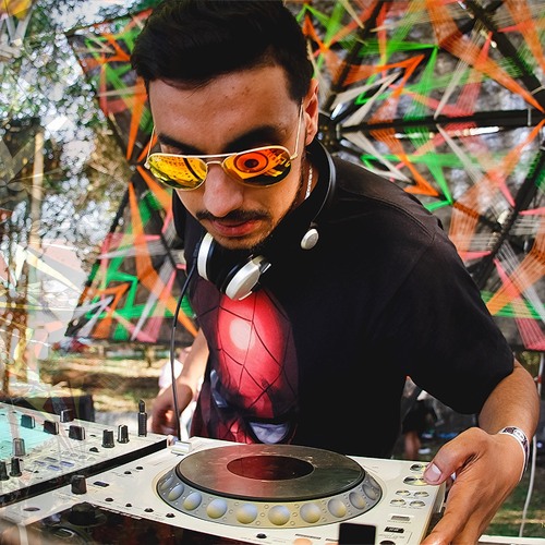 Roll-In Groove Introducing #6: Web Head DJ Set [Free Download]