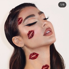 👩🏻‍❤️‍💋‍👩🏻💖🫦🪩✨💅