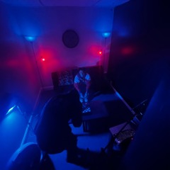 Fiji Noir - No Stylist