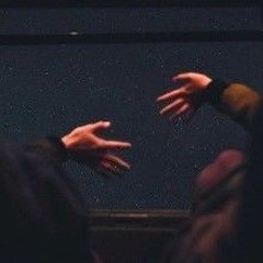 عهدتني أن لا تميل مع الهوى.