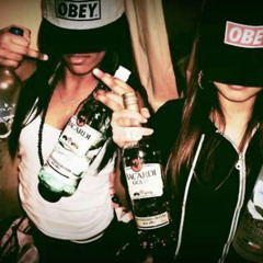 clubs in the 2000s be like