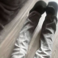 обними меня