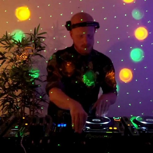 Stream Tinlicker Live Set - Twitch - 24 - 03 - 2020 by Stuke Sowle | Listen  online for free on SoundCloud