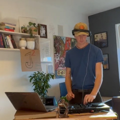 feel lika a pillow- soft afrobeat mix by DJ Jakob