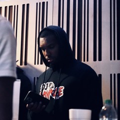 DJ Savage - Just Press Play ▶️