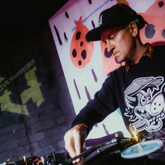 Capital Dogz - Special mix for the SPEAK TO BASH Channel #31