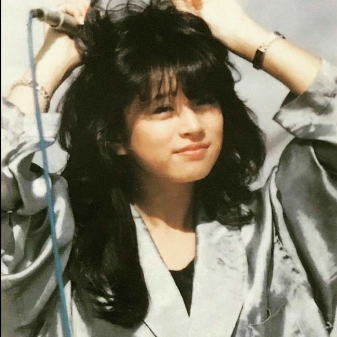 Stream Akina Nakamori Crimson (1986) by heisqoe | Listen