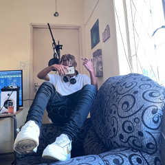 reminiscing (prod only1quiet + vvsmalibu)