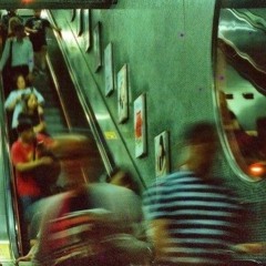 Evdeki saat, eksildi içimizden