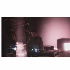 Quiet! We are in a gallery - (Dj set, Reif at GW)
