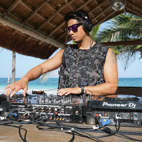 #68 Melodic Techno DJ Set On Tulum Beach By DS 1 | Tulum DJ Academy