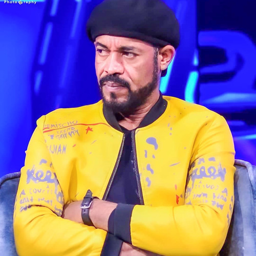 معتز صباحي / ليل الشجن  والشوق ⁩