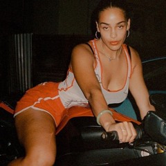 Blue Lights - Jorja Smith (Tiny Desk)