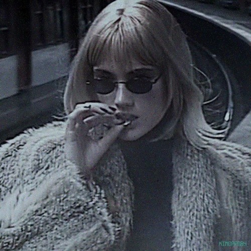 Crystal Castles - Transgender (Allszns Remix)