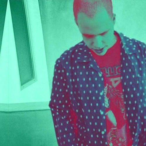 Ricky Hil - I Hate Doing This in Person (prod.CASE B1ZZIE)