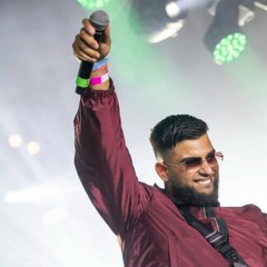 Larry 44 - Welcome To The Party