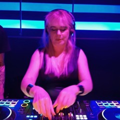 2 Raum Club 08.11.2025