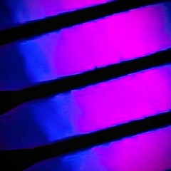 Intrîcation Quantĩque Proto-Phosphorescente