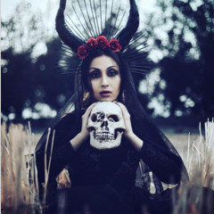 Raquel Fischer - Ancient woman