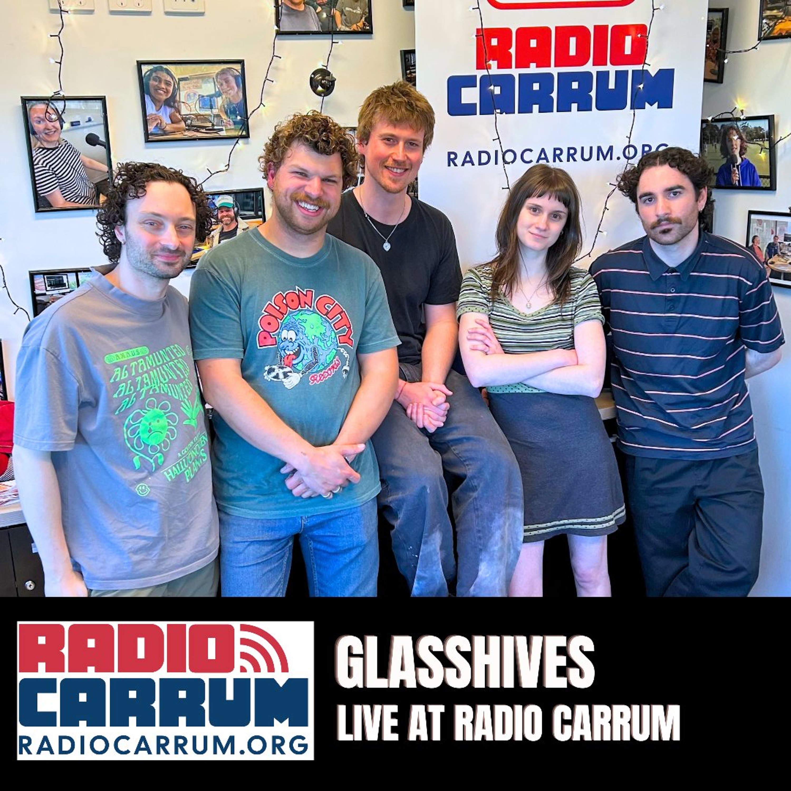 Glasshives - Live At Radio Carrum episode artwork