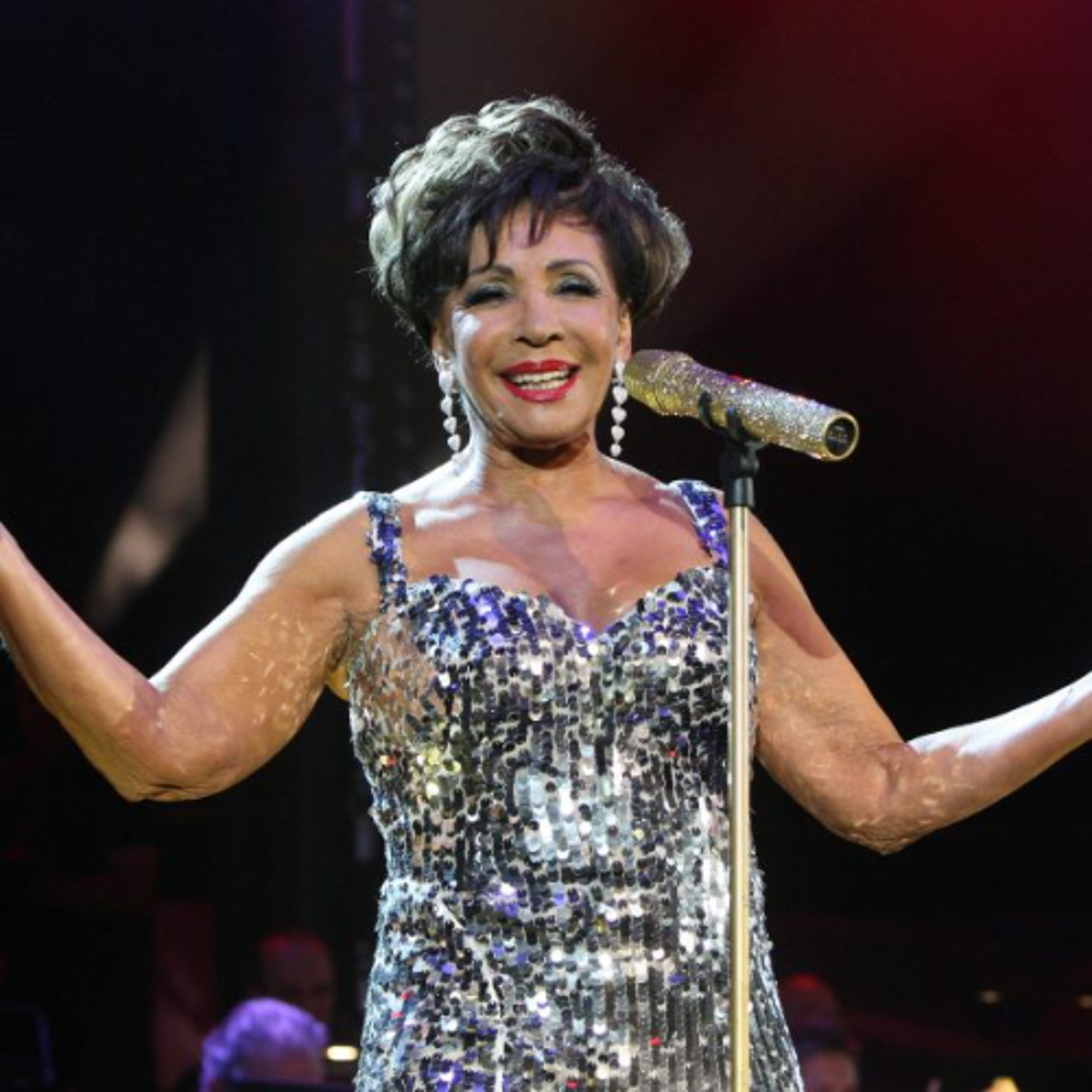 209 Sejrstimen - Dame Shirley Bassey