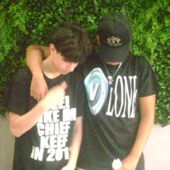 MOVETE DEL MEDIO FT. DAMNTT