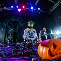 Affenkäfig Halloween 2023.WAV