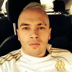 jul lacrizomic - im Desperate to get out (2013)