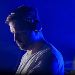 Paul Thomas presents UV Radio 128