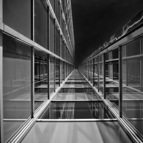 Structure