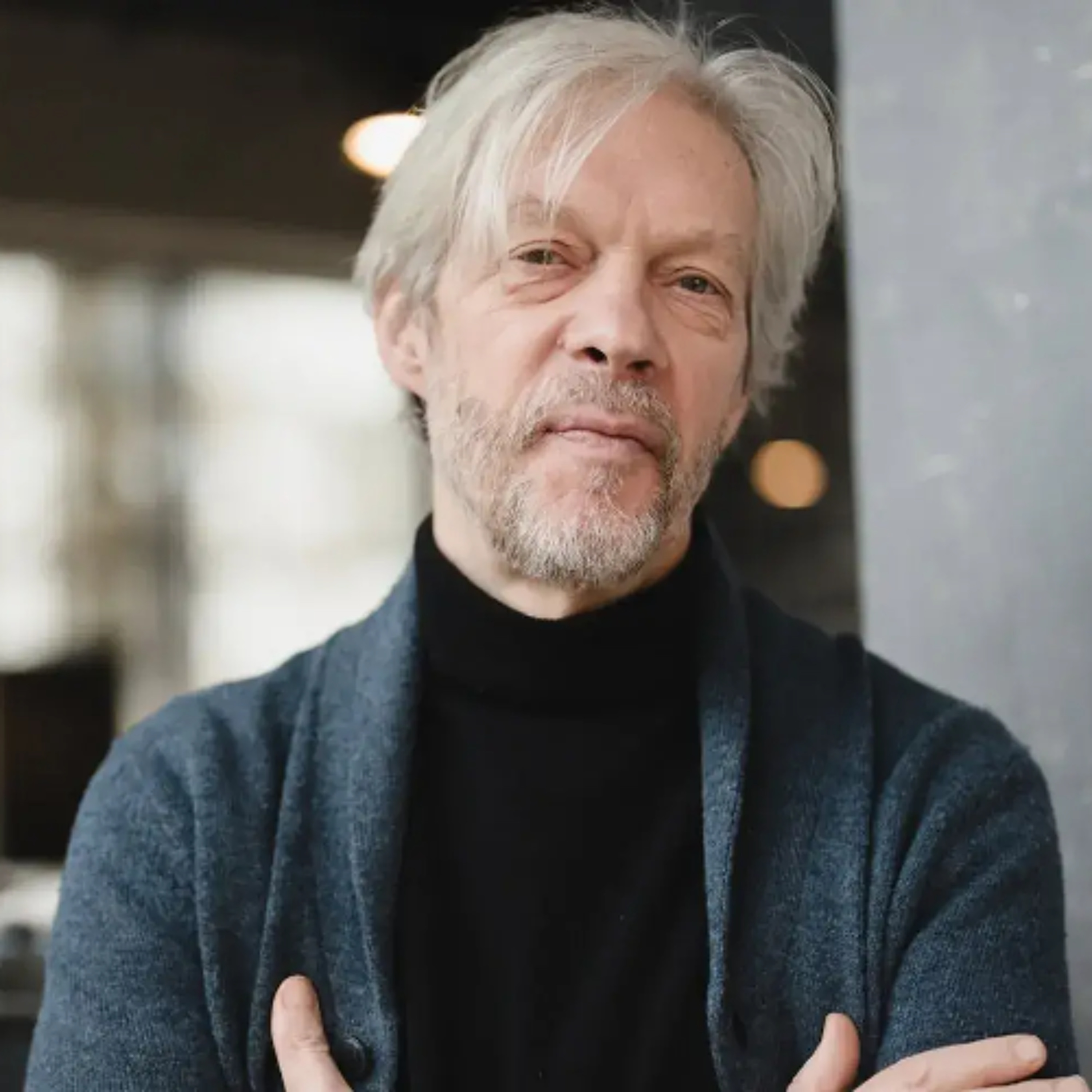 Максім Жбанкоў. Хто мы ў зламаным свеце і пра што "ШокингКульт. Книга перемен"