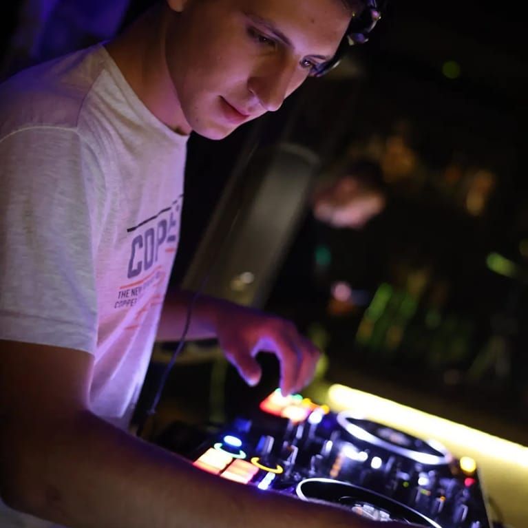 Crni Cerak 3 x Tokyo ( DJ BOBY MASHUP)