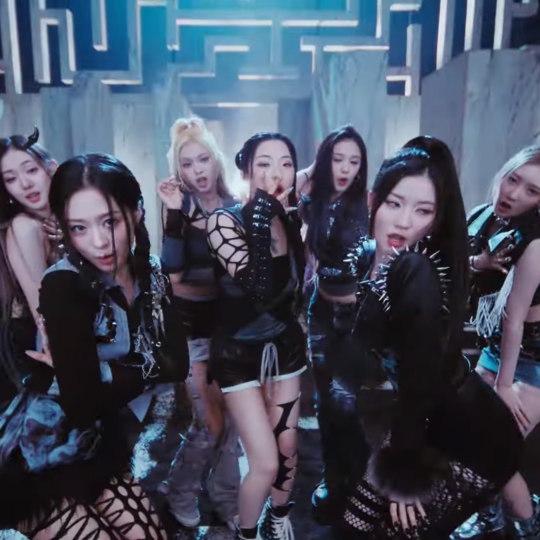 アイドル BABYMONSTER 𝐁𝐀𝐁𝐘𝐌𝐎𝐍𝐒𝐓𝐄𝐑 𝟏𝐬𝐭 𝐖𝐎𝐑𝐋𝐃 𝐓𝐎𝐔𝐑 𝐈𝐍