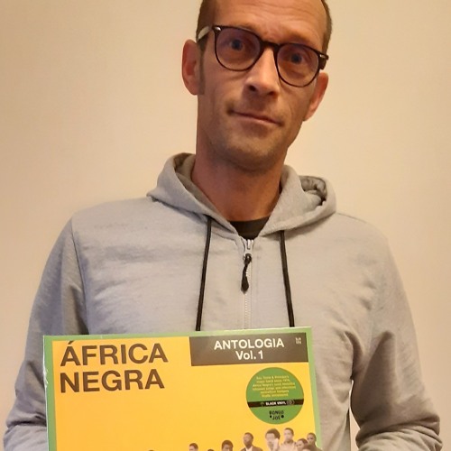 Outsiders: Bongo Joe Records w/ DJ Tom B pres. África Negra @ Kiosk Radio 06.04.2022