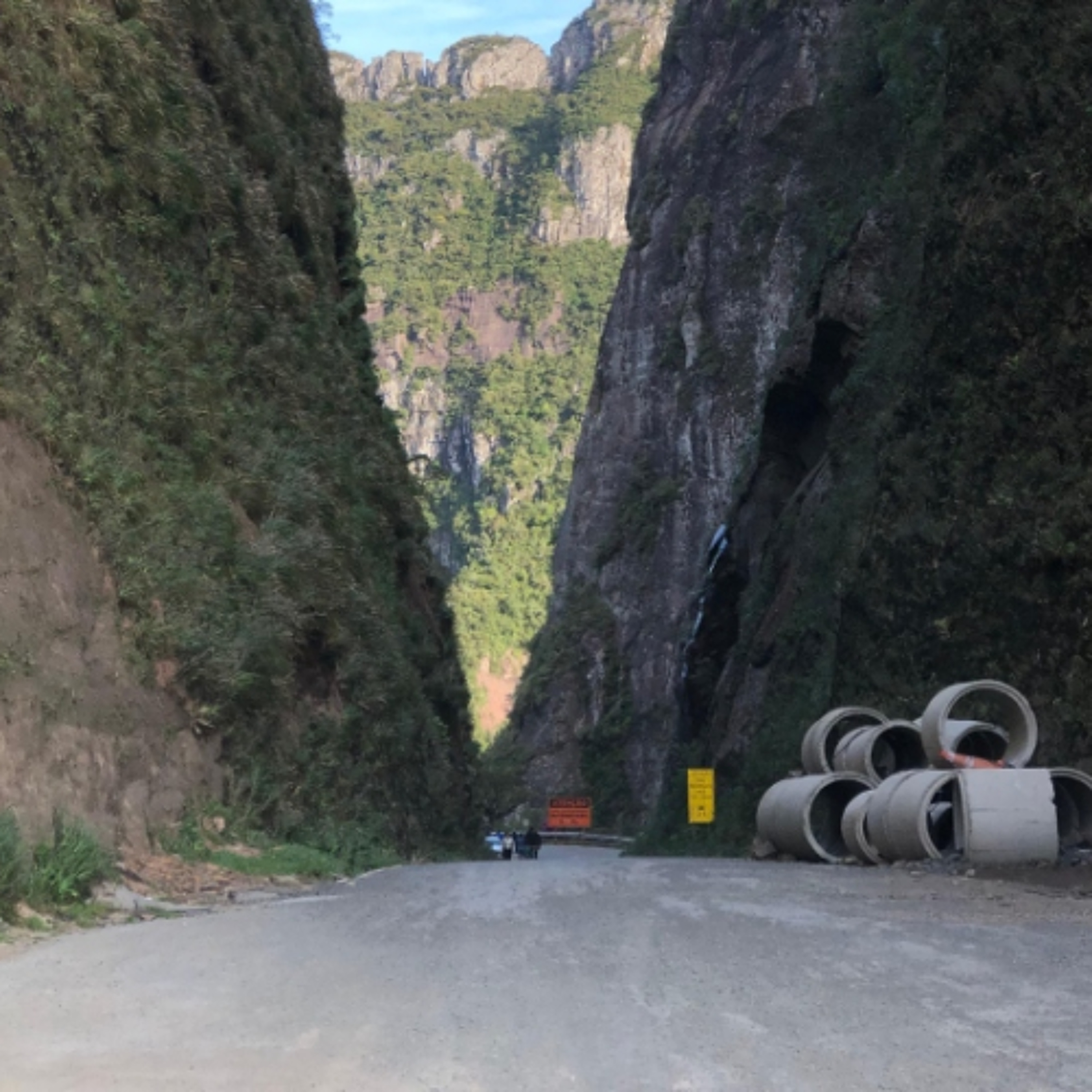 Serra do Corvo Branco terá interdição total a partir desta quarta-feira para obras de pavimentação episode artwork