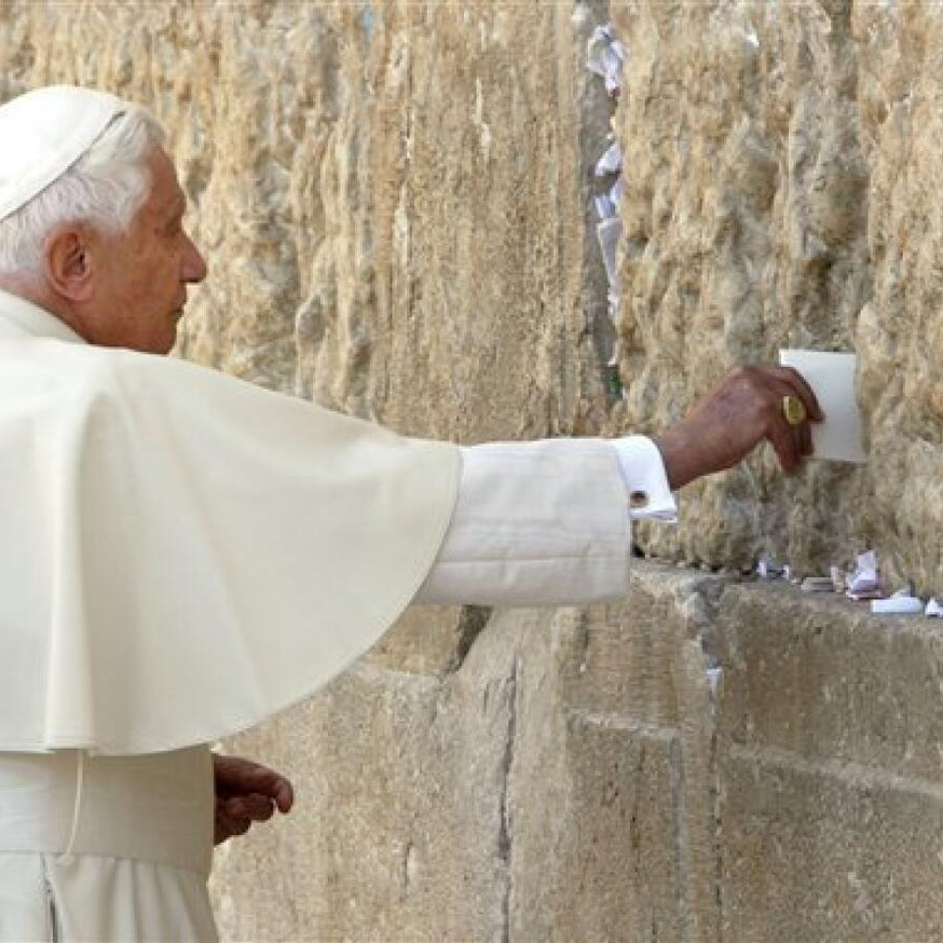 Pope Benedict XVI School of Prayer Catechesis #25: Jesus in Gethsemane episode artwork