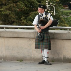 Bagpiper at The Scott Monument East Princes Street Gardens 01.07.11